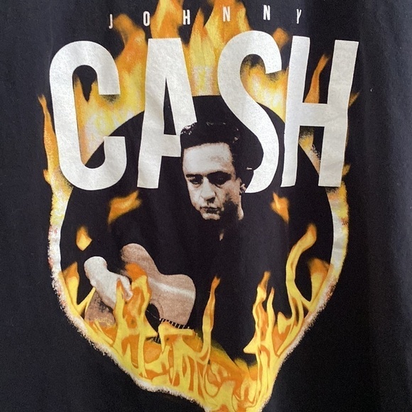 Johnny Cash T-shirt - Picture 2 of 4